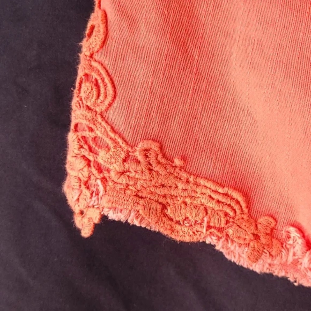 Coral Denim Shorts w Floral Embellishment on Hips - Picture 5 of 7